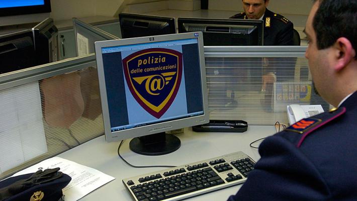 Pedopornografia: 17enne adesca bimbi sul web 