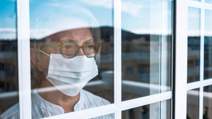 La nuova  normalità  e gli anziani in isolamento