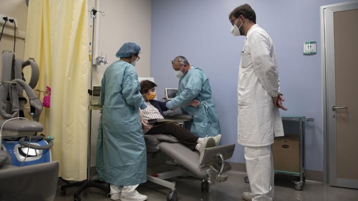 L'oncologia stringe i denti e affronta la seconda ondata