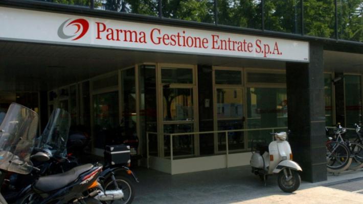 «Ho pagato la multa, ma il fermo è rimasto»