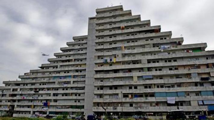 Napoli,  focolaio in un  campo rom a Scampia