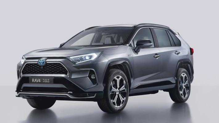 Toyota: per la prima volta Rav4  diventa plug-in
