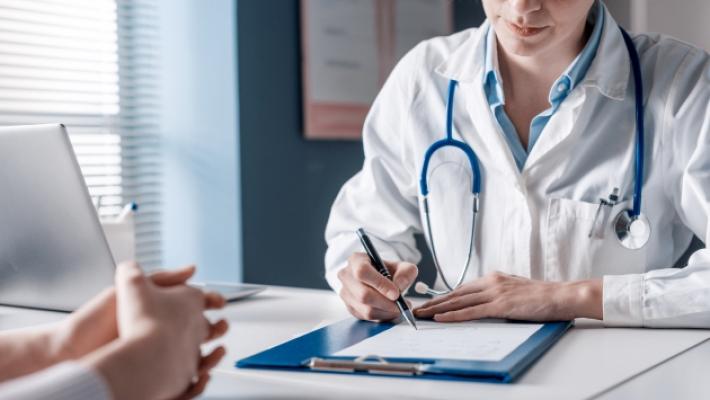 Stop rimborsi Covid, l'allarme della sanità privata: «A rischio l'assistenza dei cittadini»