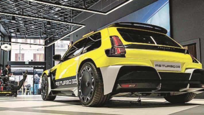 Renault rispolvera un mito: R5 Turbo