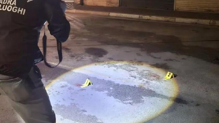 Parmigiano pestato a sangue in vacanza