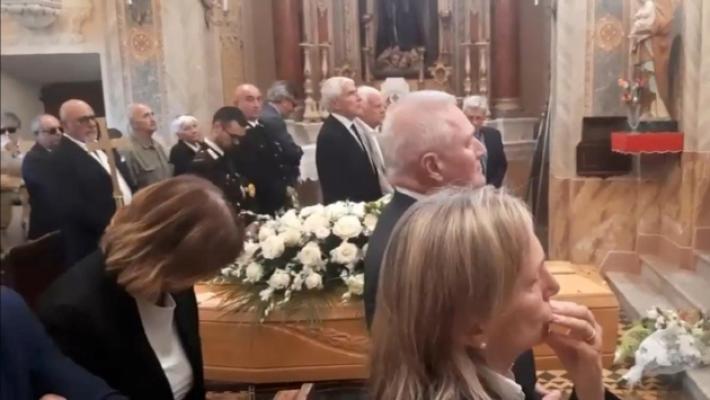 Anche Casini per l'ultimo saluto a Libè