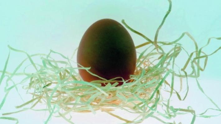 L'uovo di Pasqua? Meglio regalarlo che riceverlo. E comunque è meglio  con il cioccolato fondente