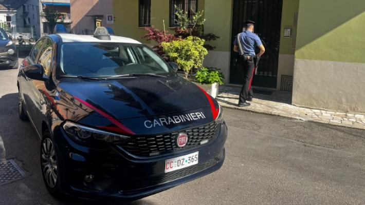 Accoltellò il coinquilino che poi fuggì e fu soccorso davanti alla Caritas: condannato a 9 anni