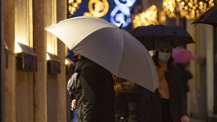 Lockdown di Natale, la rabbia di negozianti e ristoratori