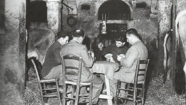 Quelle briscole nella stalla e all'osteria