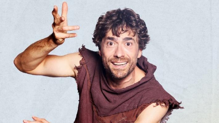 Giovanni Scifoni arriva a Parma: «Il successo del mio San Francesco, autentico e rivoluzionario»