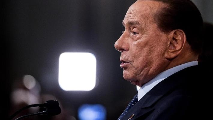 Tempi di notifica Ruby ter: ennesimo rinvio del processo Berlusconi 