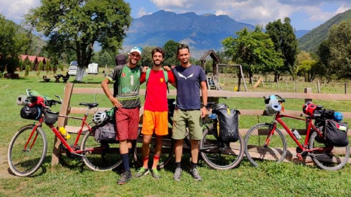 Da Trieste a Istanbul in bici: la sfida dei tre giovani amici