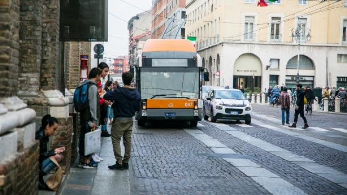 Bus gratuiti nei weekend dello shopping natalizio