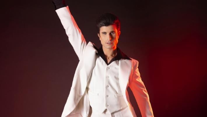 Simone Sassudelli: &laquo;La sfida di essere Tony Manero al Teatro Regio&raquo;