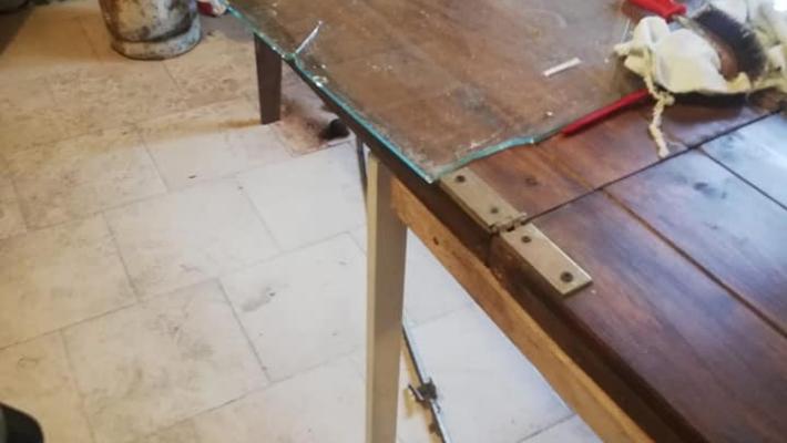 Incursione in canonica: i vandali arrivano in bicicletta