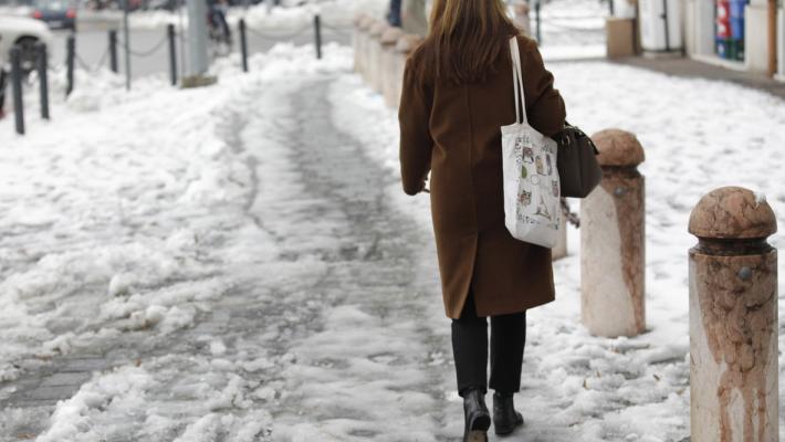 Marciapiedi come specchi: in 47 al pronto soccorso