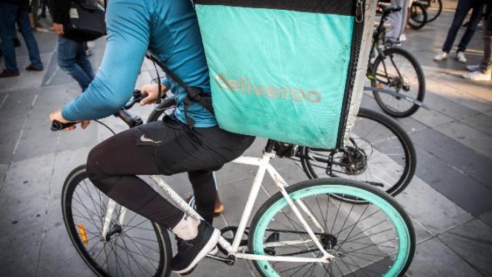 Il tribunale condanna l'algoritmo di Deliveroo: "discrimina"