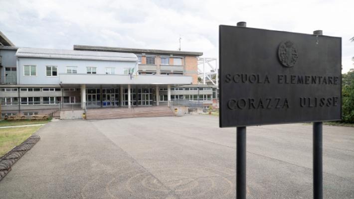 Corazza, esplode la protesta: &laquo;Lasciateci la nostra scuola&raquo;