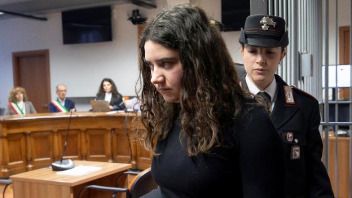 Chiara Petrolini, folle o capace? Slitta a gennaio il deposito della perizia psichiatrica