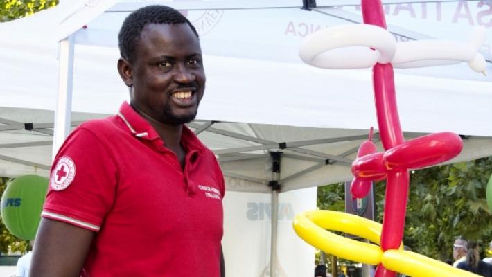 Gora Diop, dal Senegal a San Secondo: lavoro, amicizia e volontariato