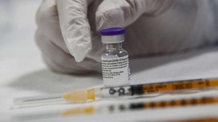 In arrivo i tir con la seconda scorta di dosi Pfizer nei 294 punti vaccini 