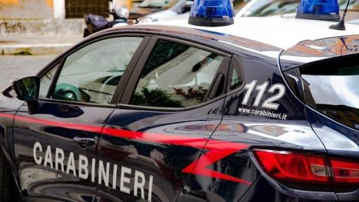 Una coppia e un complice in trasferta a Felino per rubare vestiti: rintracciati e denunciati