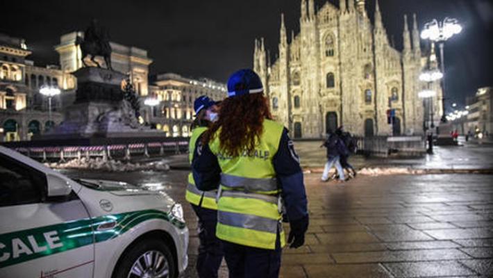 Il governo valuta la proroga dello stato di emergenza. Il 15 il nuovo Dpcm con nuove restrizioni