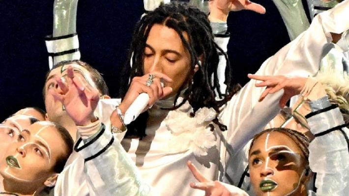 I capelli di Ghali e la borsa di Charlize: i pettegolezzi olimpici