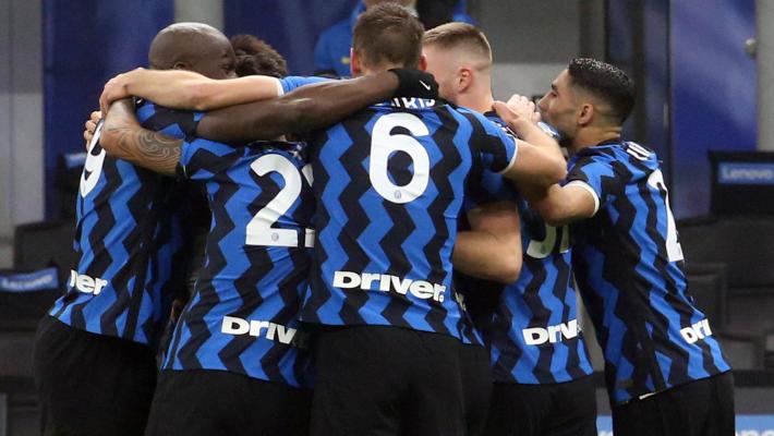L'Inter stende la Juve e raggiunge il Milan. Per i bianconeri è buio pesto