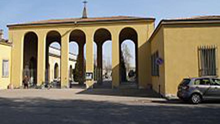 Malore fatale al cimitero di Fiorenzuola, muore a 88 anni