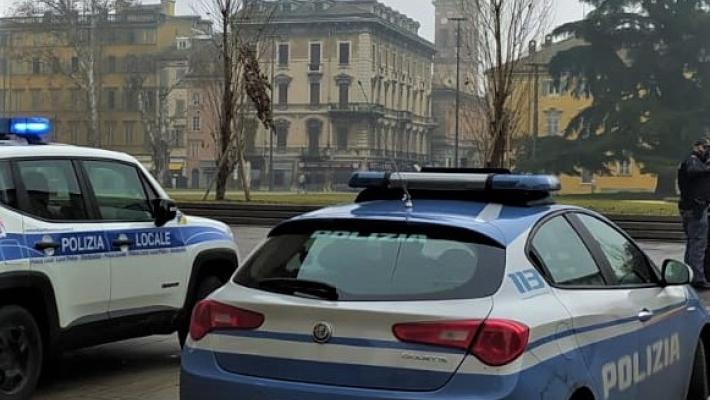Assembramento e clienti senza mascherina, multato e chiuso per 5 giorni un market etnico di via Sassari