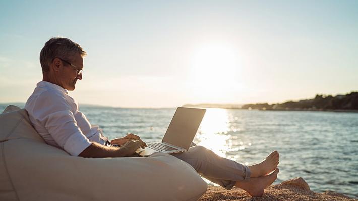 Smart working alle Maldive: è boom di manager, anche italiani