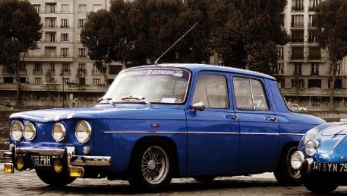 Auto ultraventennali: bollo a metà