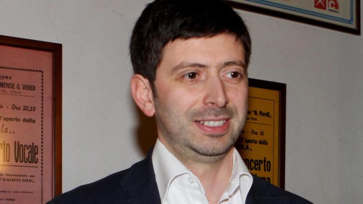 Speranza: "La zona gialla non è scampato pericolo: il rischio resta alto, anche per le varianti"
