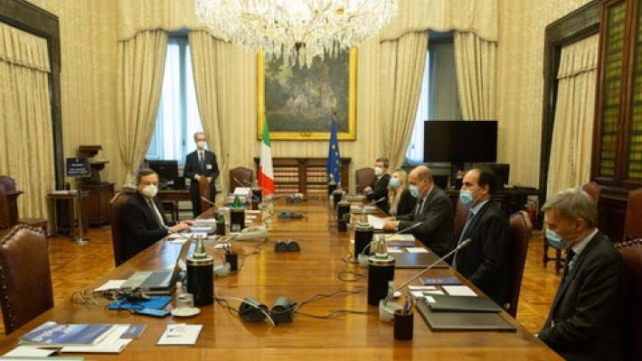 Zingaretti "Non poniamo veti, ma Pd e Lega restano forze alternative"