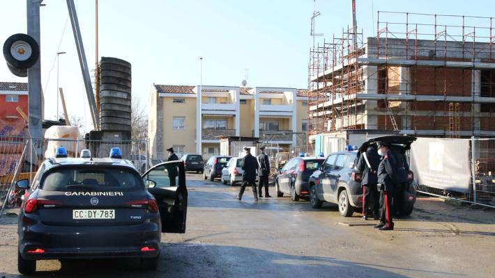 Controlli nei cantieri: trovato un autocarro che doveva essere sottoposto a sequestro preventivo