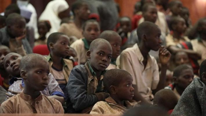 Nigeria, centinaia di studenti rapiti all'università. Un morto
