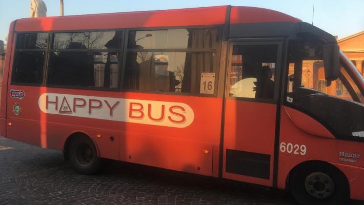 Happy Bus nel mirino, troppi ritardi