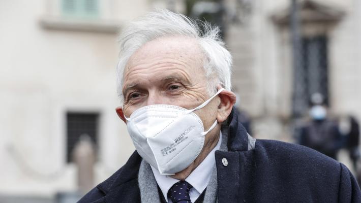 Scuola, Bianchi: «Vaccinare insegnanti e personale scolastico è una priorità. La maturità? Non voglio sentir parlare di tesina»
