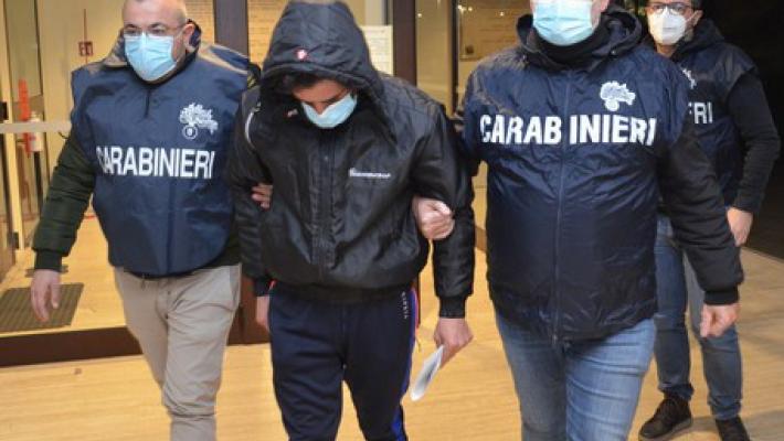Rossella, trovata morta in casa nel Ferrarese: nella notte fermato il compagno 
