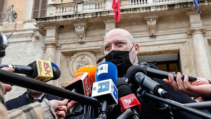 Bonaccini firma l'ordinanza di restrizioni per 14 Comuni