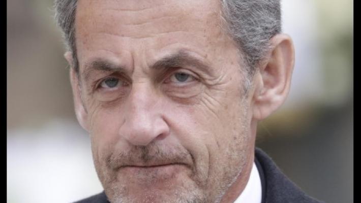 Sarkozy condannato a 3 anni (di cui 2 sospesi) per corruzione