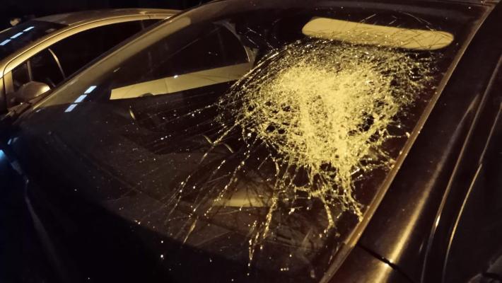Vandali all'opera a Gaiano, danneggiate 4 auto