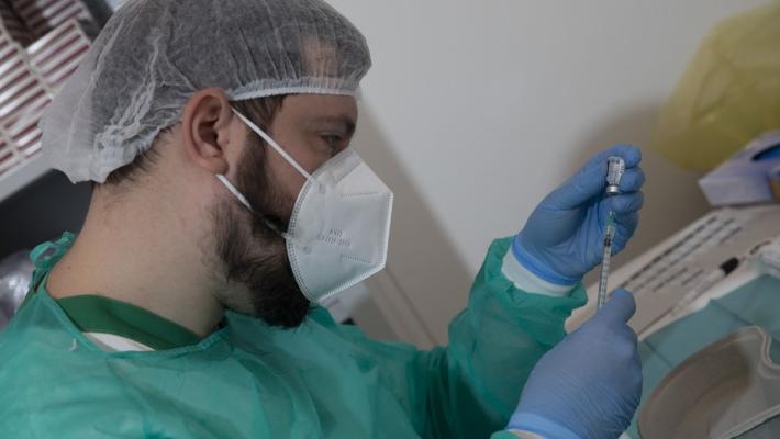 I soggetti vulnerabili: «L'obiettivo è vaccinarli tutti entro i primi di maggio»