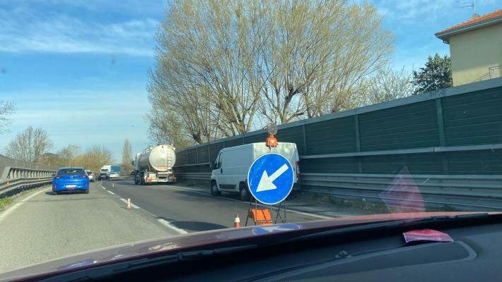 Code per lavori in tangenziale Nord in direzione Ovest, situazione verso la normalità
