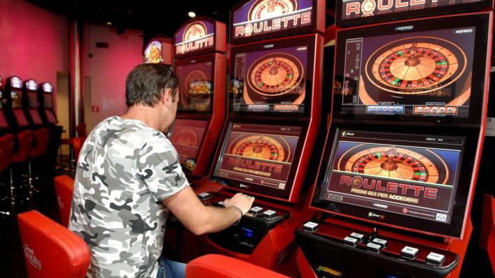 Sentenza del Tar Emilia Romagna: una sala giochi di Parma dovrà spostarsi dalla sede attuale per non chiudere