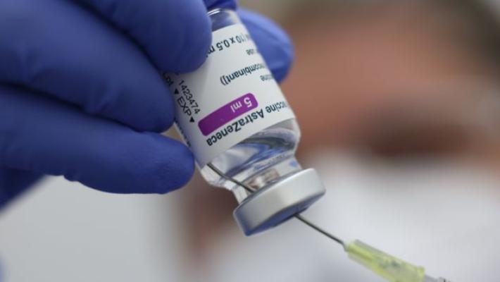Sileri: "E' possibile che l'Ema limiti l'uso  di AstraZeneca per certe categorie"
