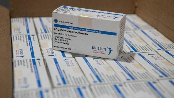 Vaccini, via libera delle autorit&agrave; Usa alla ripresa con J&J