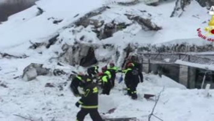 Hotel Rigopiano: salvate 6 persone, fra loro due bambini. C'è speranza di trovare altri sopravvissuti